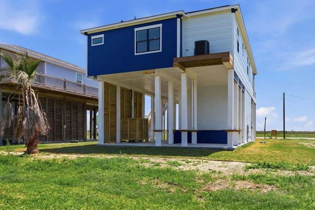 4411 Strand Avenue, Port Bolivar, TX 77650