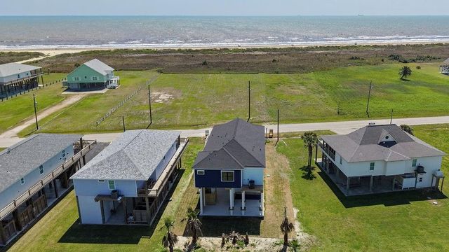 4411 Strand Avenue, Port Bolivar, TX 77650