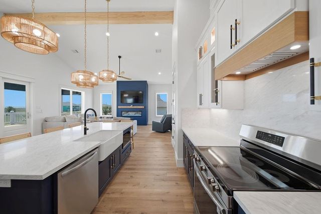 4411 Strand Avenue, Port Bolivar, TX 77650