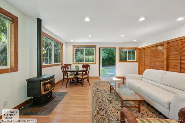 1311 W Dry Creek Rd, Healdsburg, CA 95448