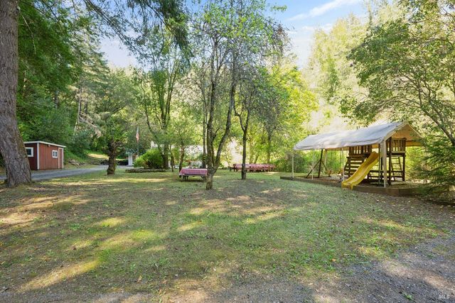 1311 W Dry Creek Rd, Healdsburg, CA 95448