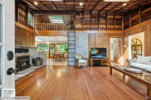 1311 W Dry Creek Rd, Healdsburg, CA 95448