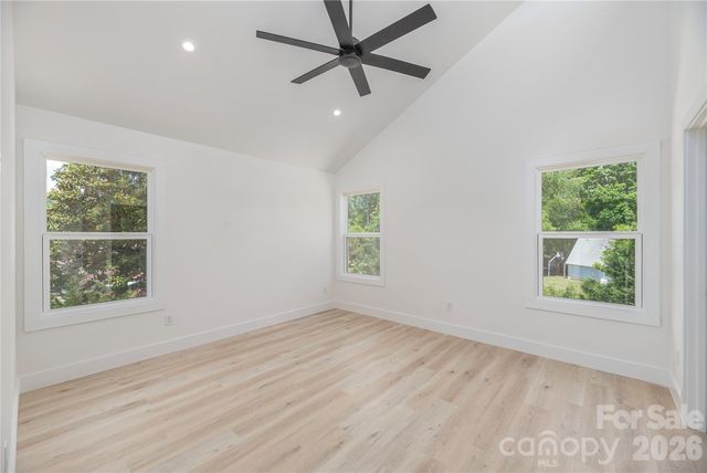 32 Oak Hill Road, Candler, NC 28715