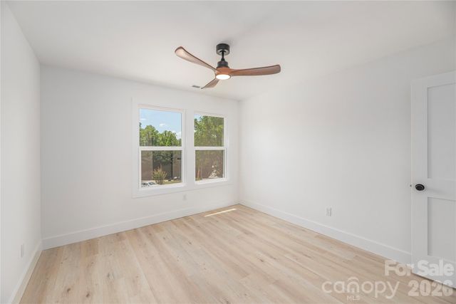 32 Oak Hill Road, Candler, NC 28715