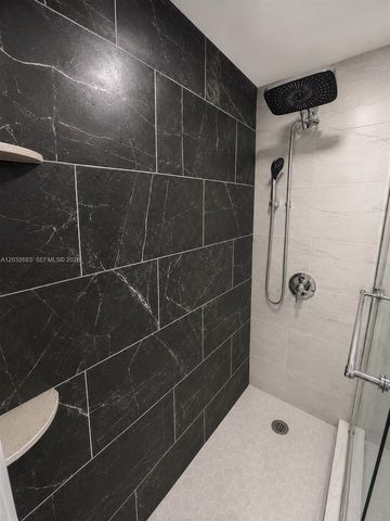 26 Diplomat Pkwy 2263, Hallandale Beach, FL 33009