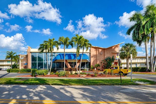26 Diplomat Pkwy 2263, Hallandale Beach, FL 33009