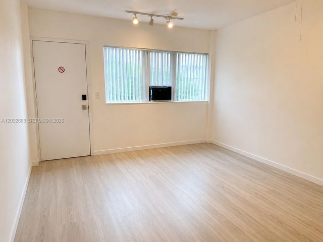 26 Diplomat Pkwy 2263, Hallandale Beach, FL 33009