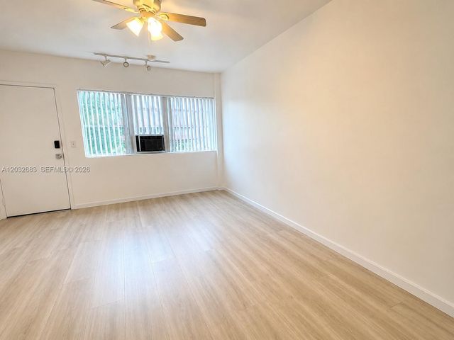 26 Diplomat Pkwy 2263, Hallandale Beach, FL 33009