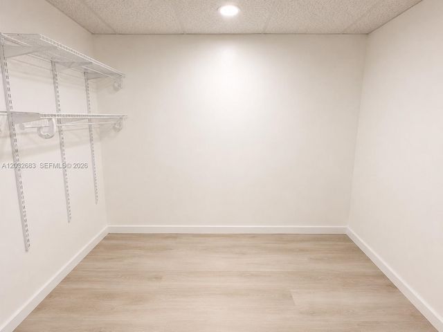 26 Diplomat Pkwy 2263, Hallandale Beach, FL 33009