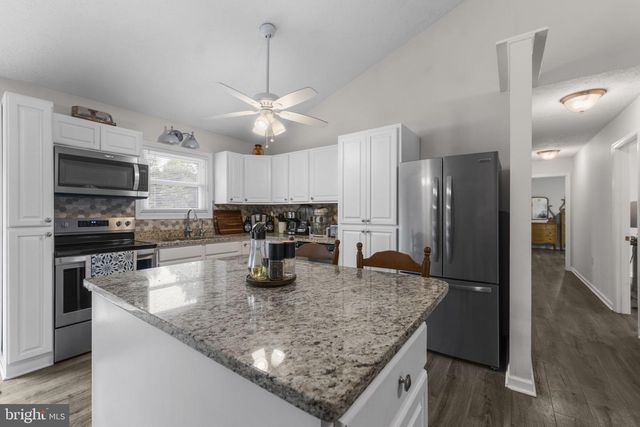 441 PALOMINO PL, Charles Town, WV 25414
