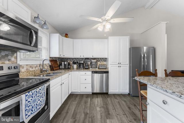 441 PALOMINO PL, Charles Town, WV 25414