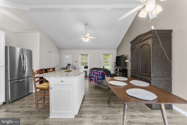 441 PALOMINO PL, Charles Town, WV 25414