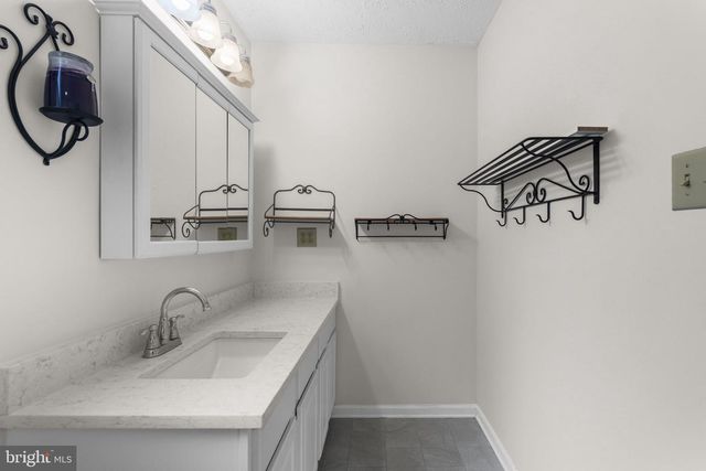 441 PALOMINO PL, Charles Town, WV 25414