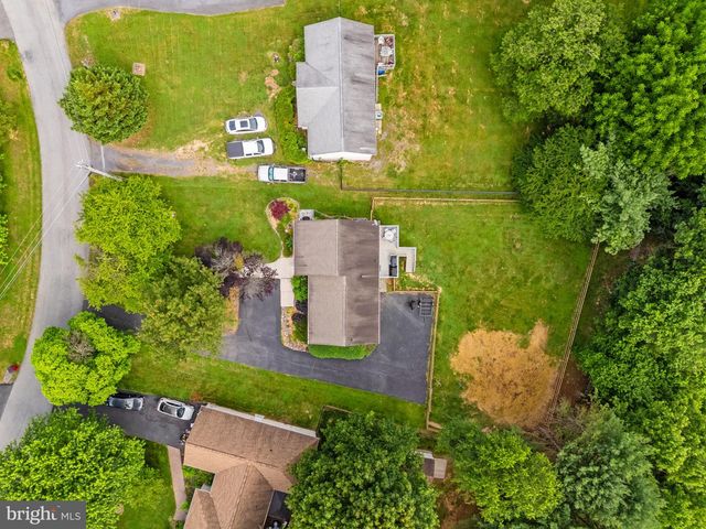 441 PALOMINO PL, Charles Town, WV 25414
