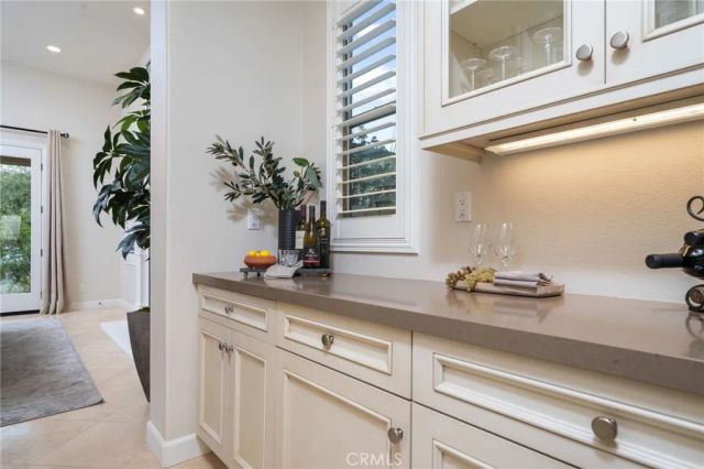 614 E Camellia Way, Azusa, CA 91702