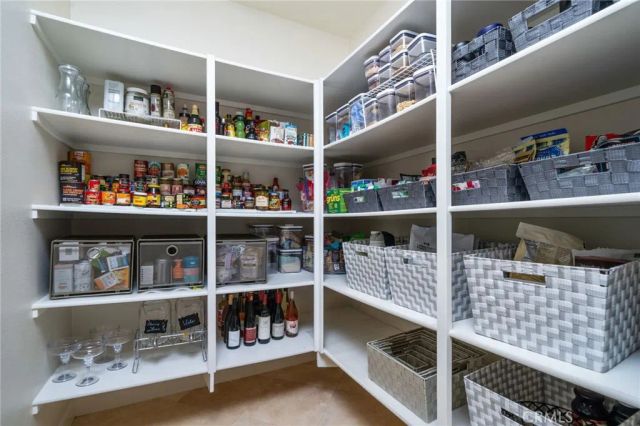 614 E Camellia Way, Azusa, CA 91702