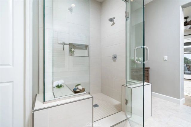 614 E Camellia Way, Azusa, CA 91702