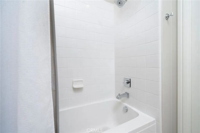 614 E Camellia Way, Azusa, CA 91702