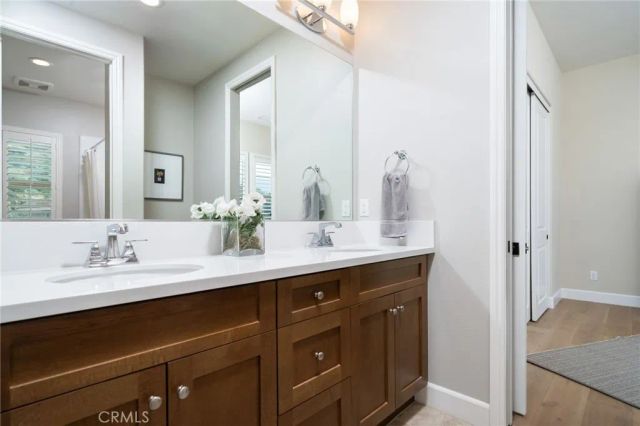 614 E Camellia Way, Azusa, CA 91702