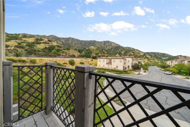 614 E Camellia Way, Azusa, CA 91702