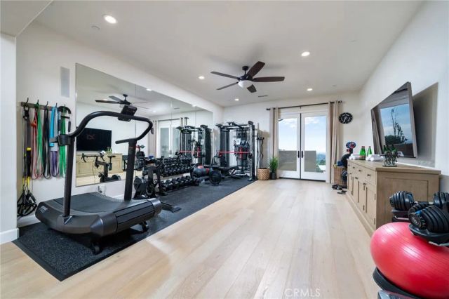 614 E Camellia Way, Azusa, CA 91702