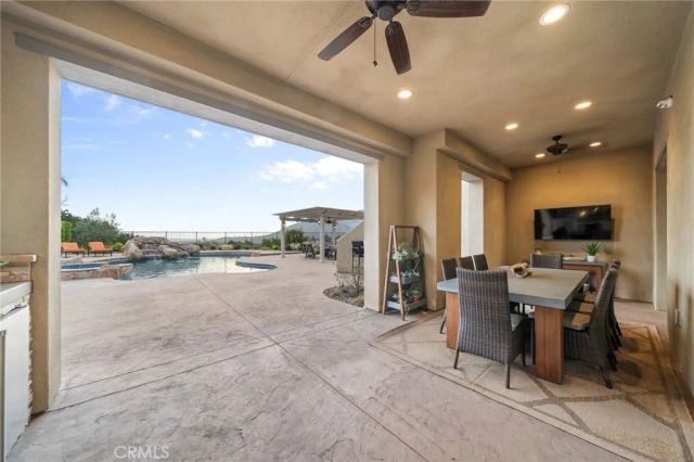 614 E Camellia Way, Azusa, CA 91702