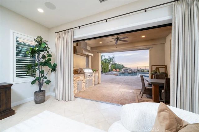 614 E Camellia Way, Azusa, CA 91702