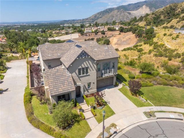 614 E Camellia Way, Azusa, CA 91702