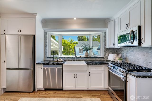 3307 Heather Place W, University Place, WA 98466