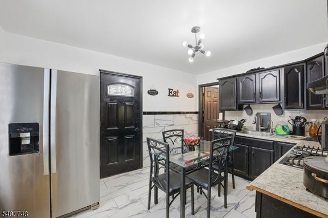 34 Koolidge Ct, Franklin Twp., NJ 08873