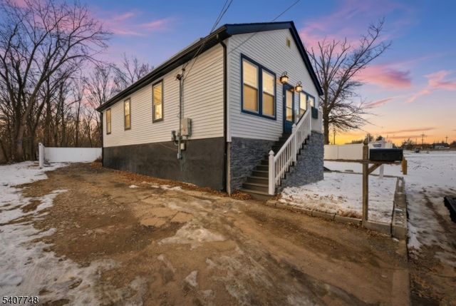 34 Koolidge Ct, Franklin Twp., NJ 08873