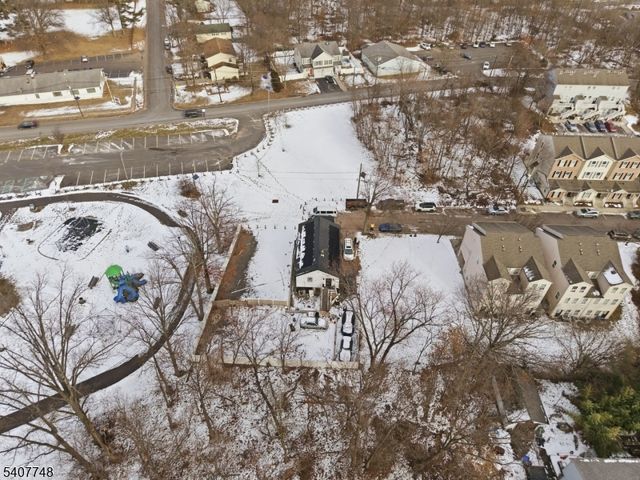 34 Koolidge Ct, Franklin Twp., NJ 08873