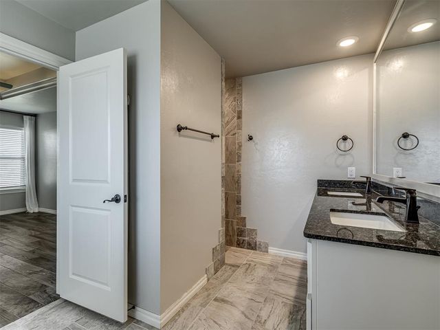 3313 NW 187th Street, Edmond, OK 73012