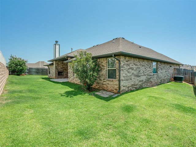 3313 NW 187th Street, Edmond, OK 73012
