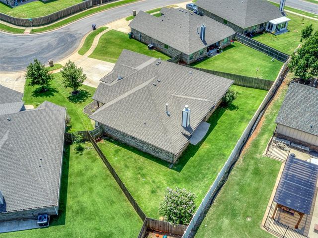 3313 NW 187th Street, Edmond, OK 73012