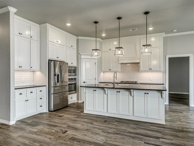 3313 NW 187th Street, Edmond, OK 73012