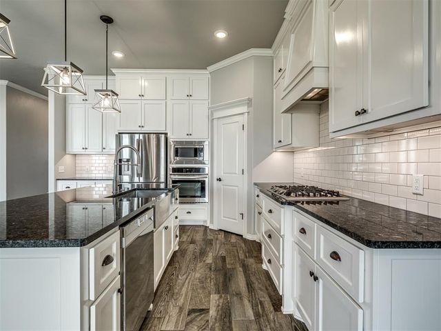 3313 NW 187th Street, Edmond, OK 73012
