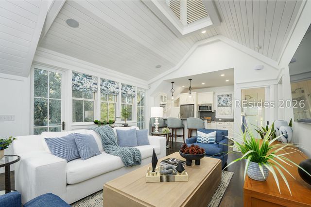 8 Yadkin St, Bluffton, SC 29910