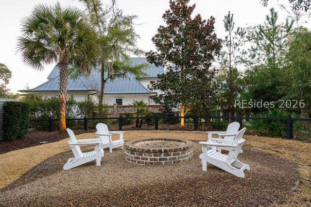 8 Yadkin St, Bluffton, SC 29910