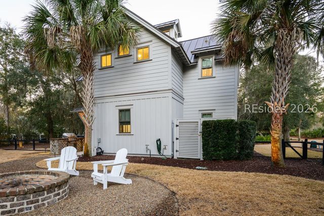 8 Yadkin St, Bluffton, SC 29910