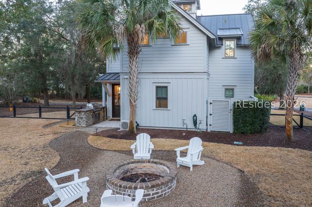 8 Yadkin St, Bluffton, SC 29910