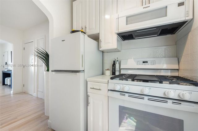 750 Espanola Way 8, Miami Beach, FL 33139