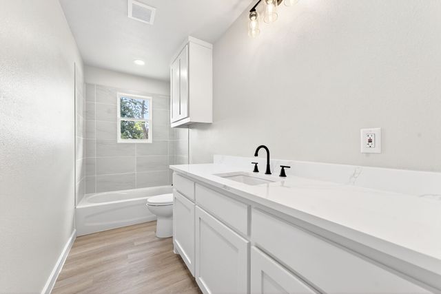 247 Wells Street, Emory, TX 75440