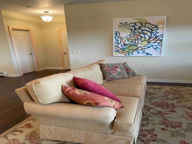 37 Sugar Ridge Lane, Hyde Park, VT 05655