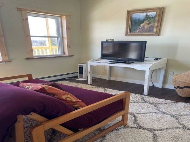 37 Sugar Ridge Lane, Hyde Park, VT 05655