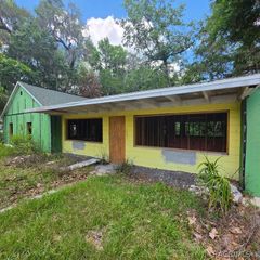 8869 E Ogden Lane, Floral City, FL 34436
