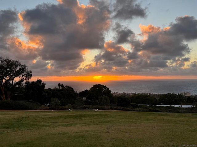 7138 Romero Loop, La Jolla, CA 92037