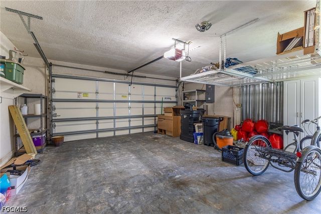 3319 SE 17th AVE, Cape Coral, FL 33904