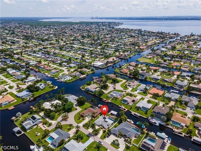 3319 SE 17th AVE, Cape Coral, FL 33904