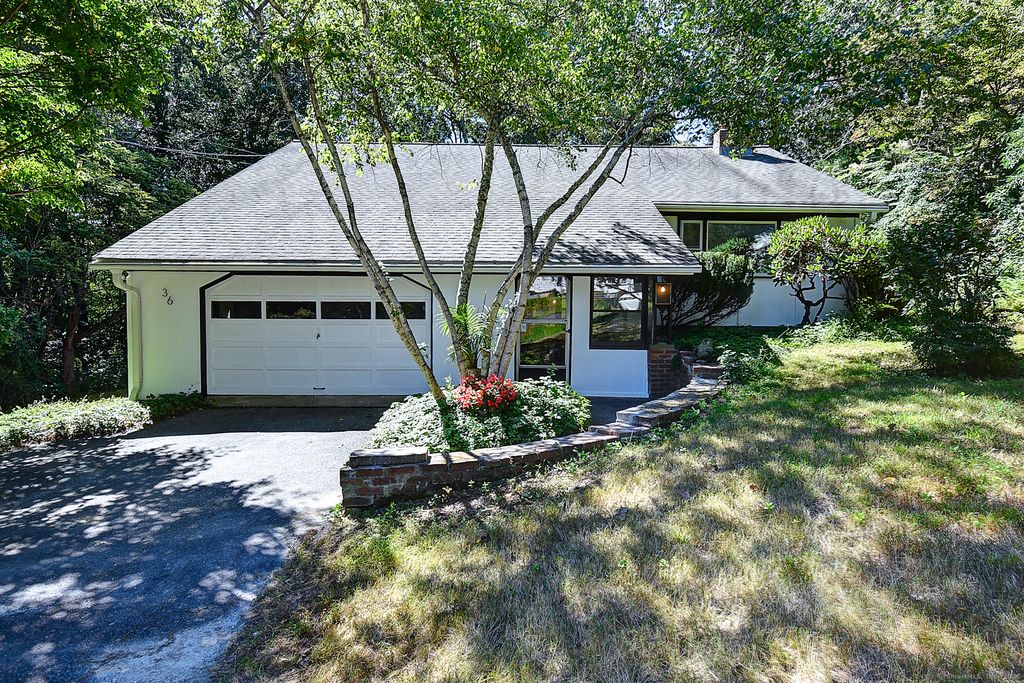 36 Bungay Terrace, Seymour, CT 06483